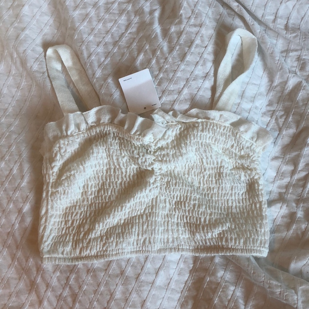 BNWT Urban outfitters size SMALL crop!